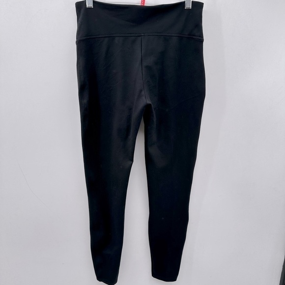SPANX Ponte black shaping woman's ankle casual classic chic pant.  MEDIUM - Picture 3 of 11